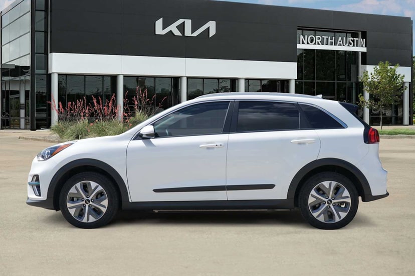 2022 Kia Niro - Image 2