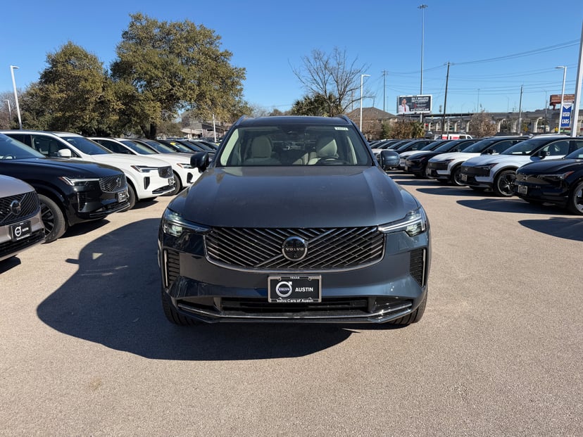 2026 Volvo XC90 - Image 3