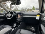 2025 Volvo XC40 - Preview 10