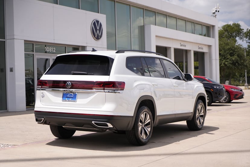 2026 Volkswagen Atlas - Image 3