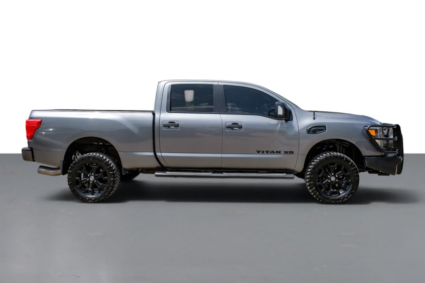 2018 Nissan Titan XD - Image 2