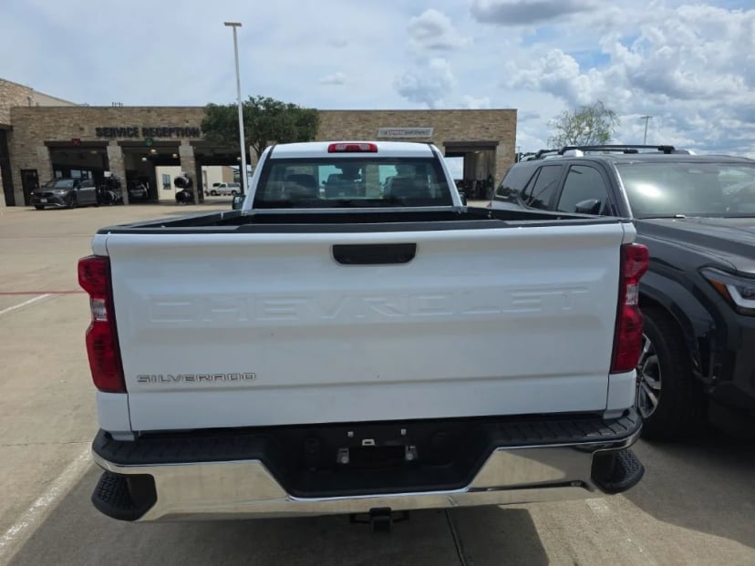 2025 Chevrolet Silverado 1500 - Image 3