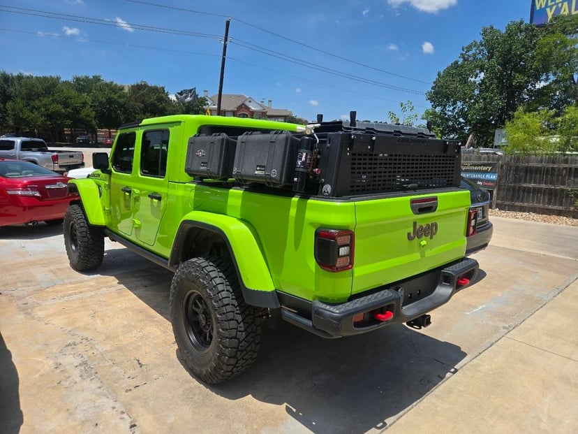 2021 Jeep Gladiator - Image 3
