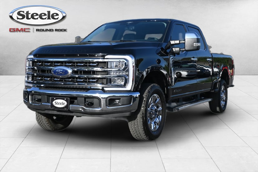 2025 Ford F-250 - Image 2