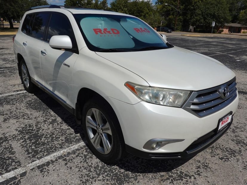 2012 Toyota Highlander - Image 1