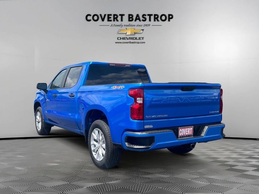 2026 Chevrolet Silverado 1500 - Image 1