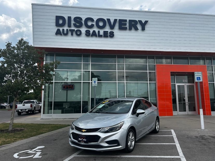 2018 Chevrolet Cruze - Image 1