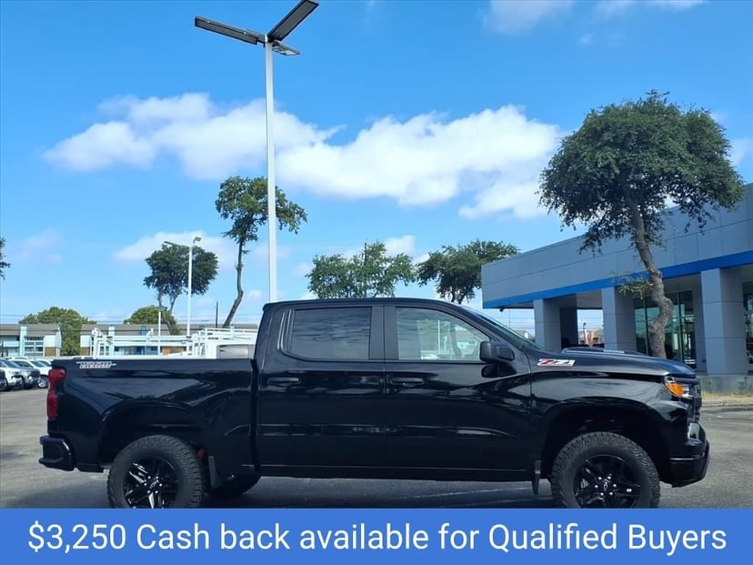 2026 Chevrolet Silverado 1500 - Image 1