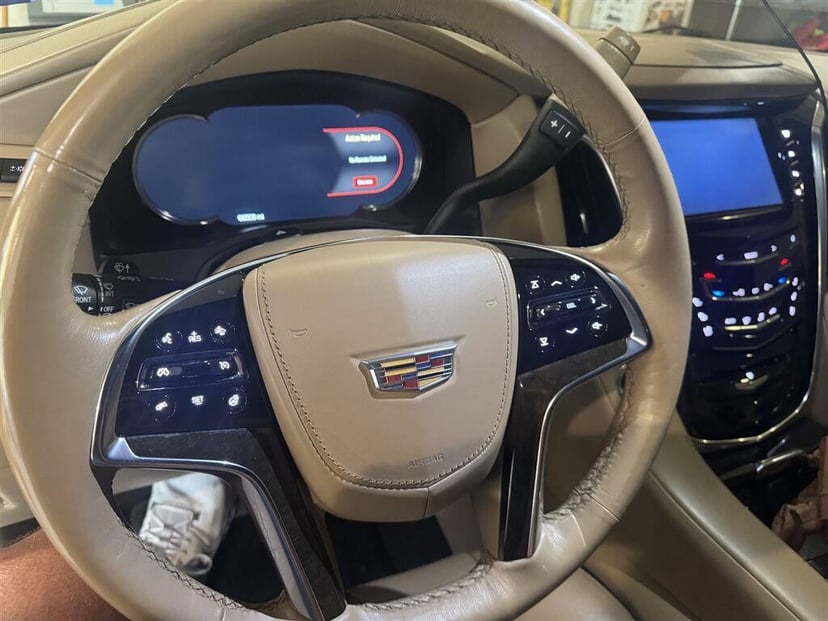 2020 Cadillac Escalade ESV - Image 3