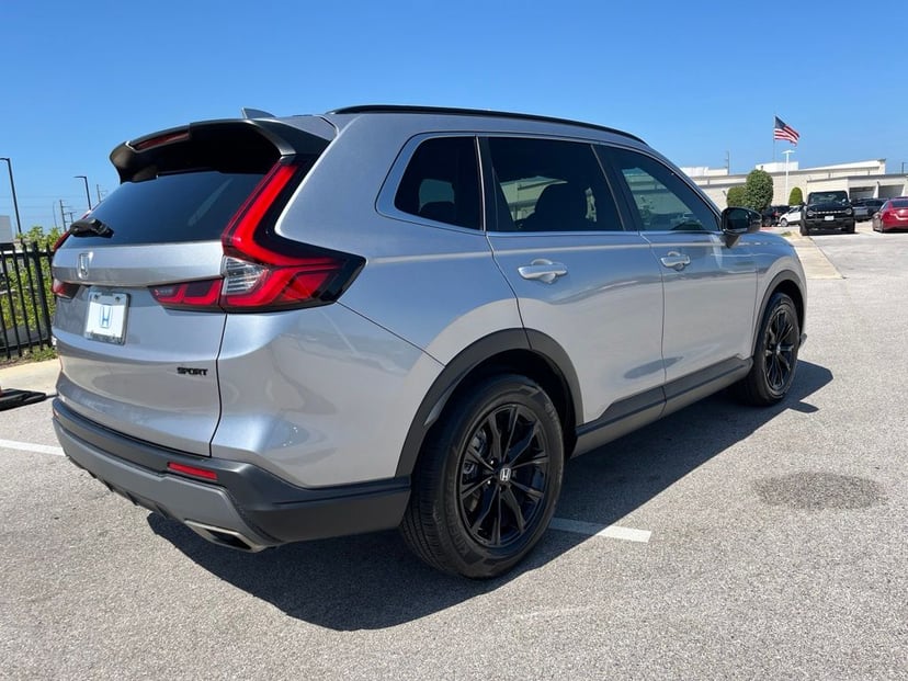 2024 Honda CR-V - Image 3