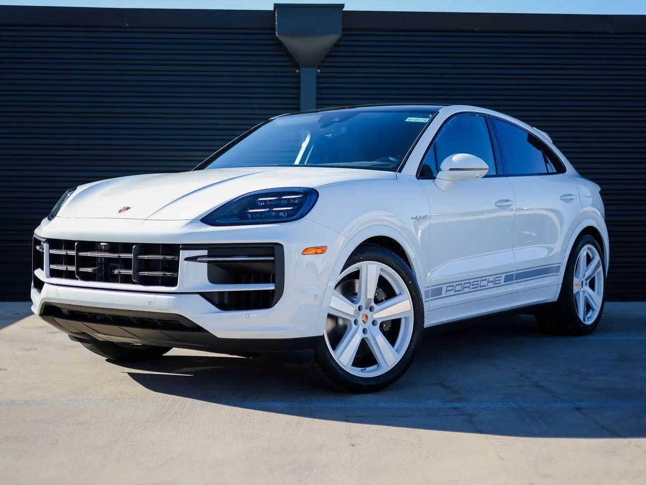 2026 Porsche Cayenne - Image 1