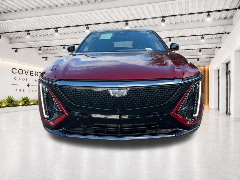 2024 Cadillac Lyriq - Image 2