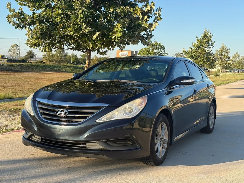 2014 Hyundai Sonata - Image 1