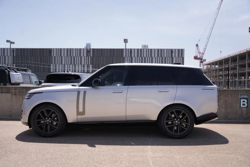 2023 Land Rover Range Rover - Image 2