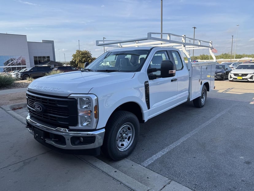2027 Ford F-250 - Image 1