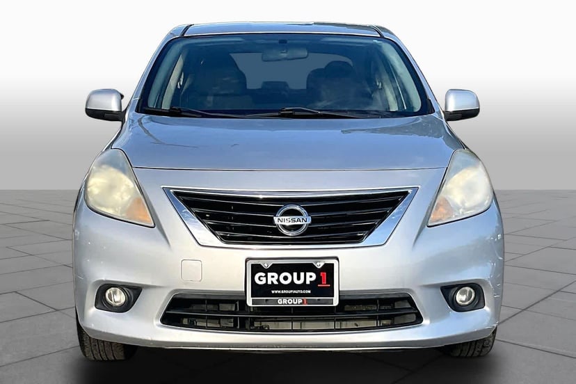 2012 Nissan Versa - Image 3