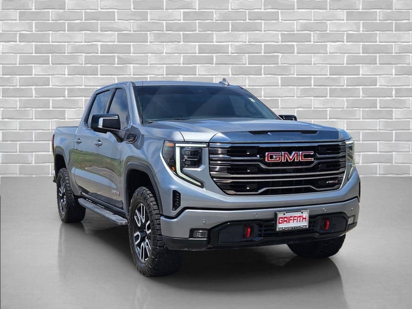 2024 GMC Sierra 1500 - Image 2