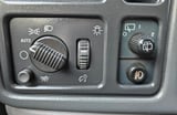 2005 Chevrolet Suburban - Preview 13