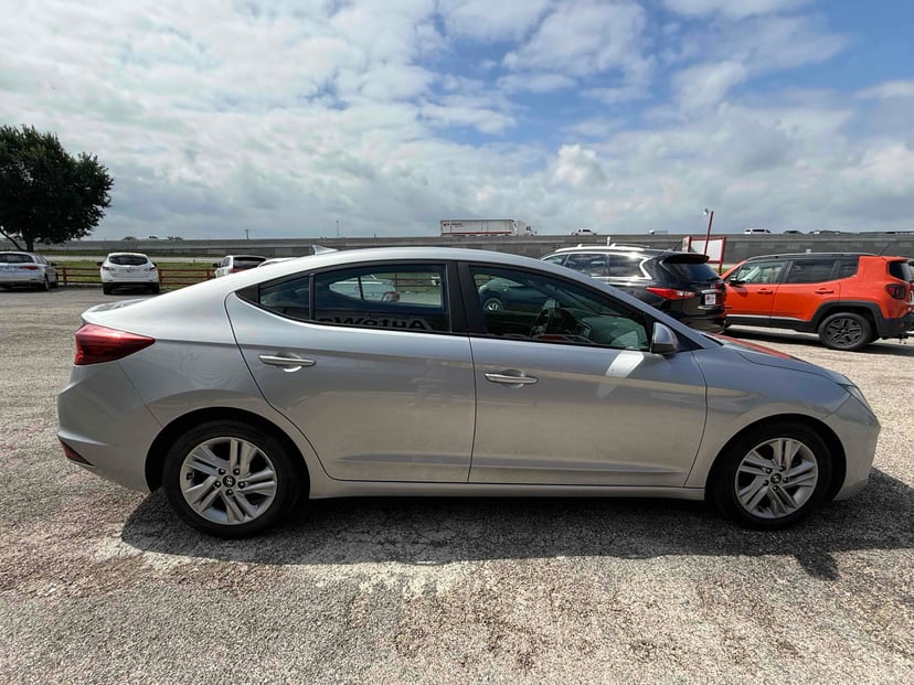 2020 Hyundai Elantra - Image 1