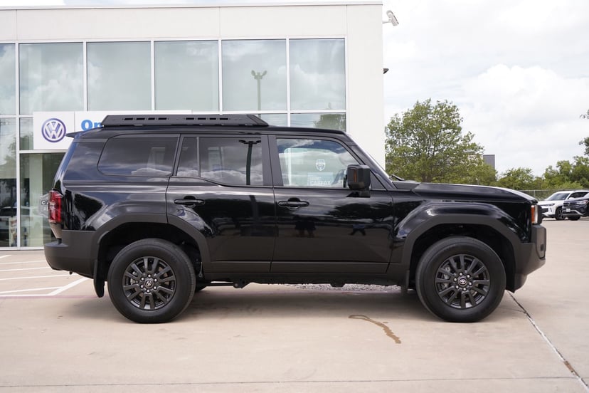 2025 Toyota Land Cruiser - Image 2