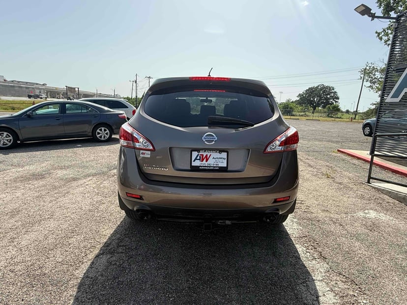 2013 Nissan Murano - Image 2