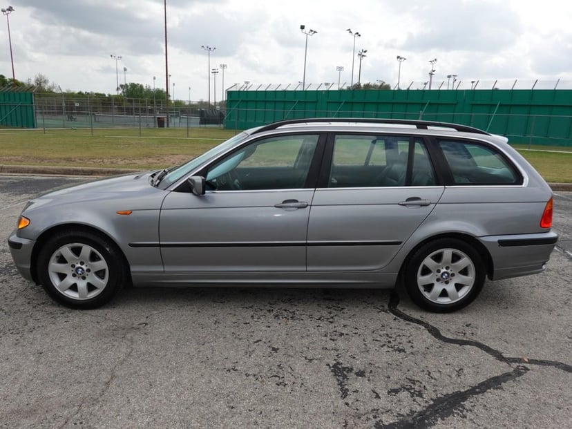 2004 BMW 3 Series - Image 2