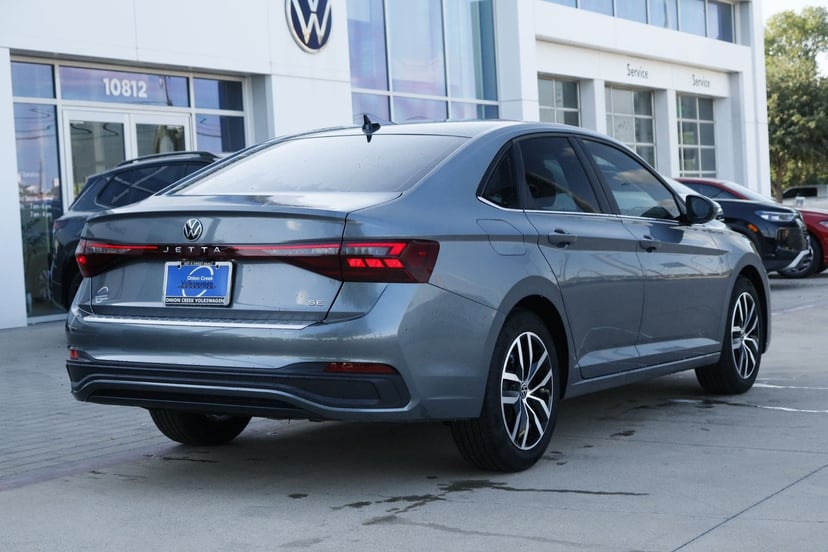 2026 Volkswagen Jetta - Image 3
