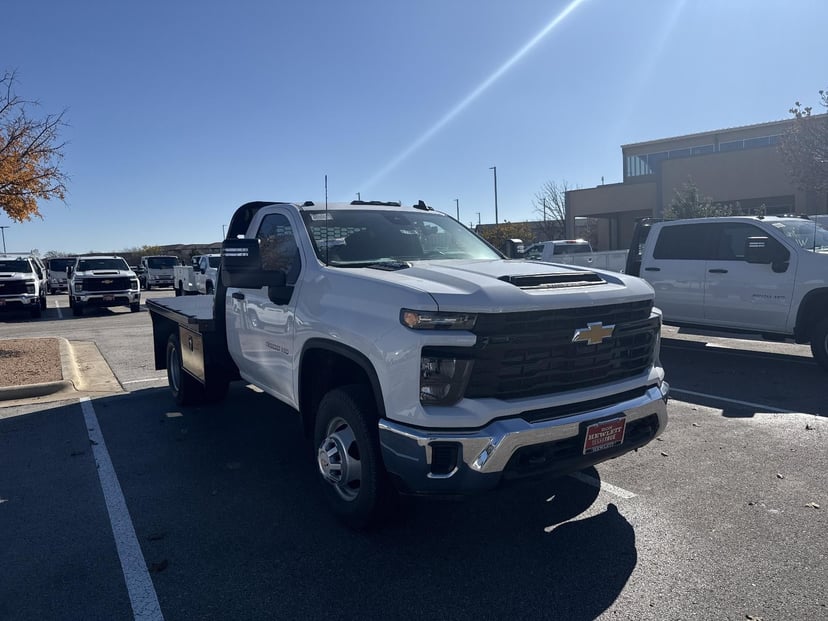 2025 Chevrolet Silverado 3500 HD - Image 3