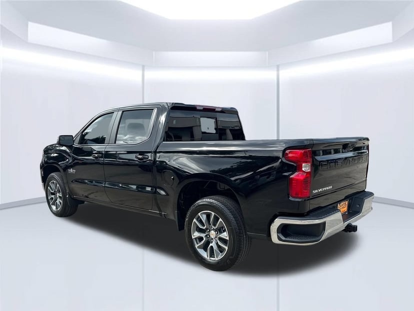 2026 Chevrolet Silverado 1500 - Image 1