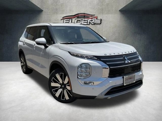 2026 Mitsubishi Outlander - Image 2