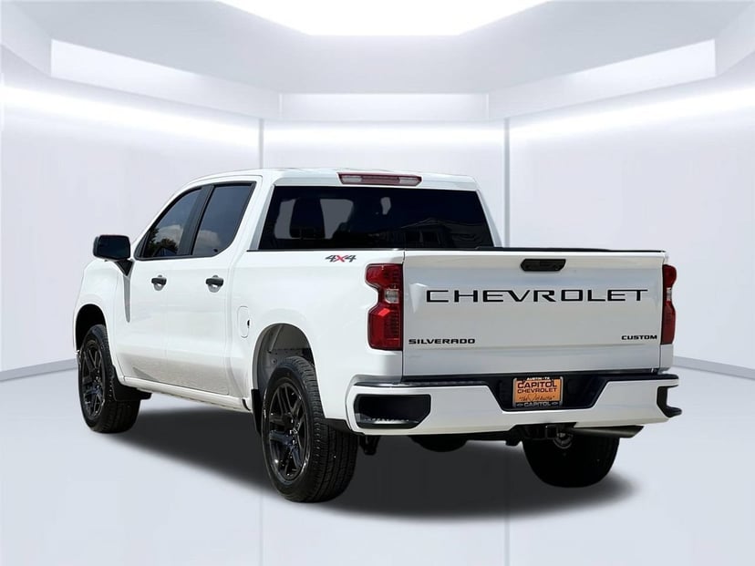 2026 Chevrolet Silverado 1500 - Image 2