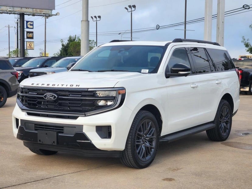 2026 Ford Expedition - Image 1
