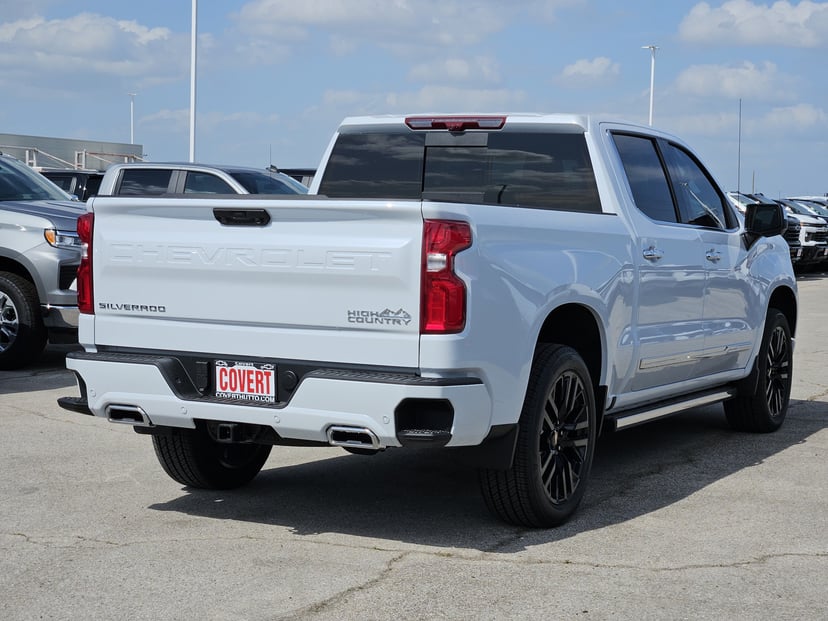 2026 Chevrolet Silverado - Image 3