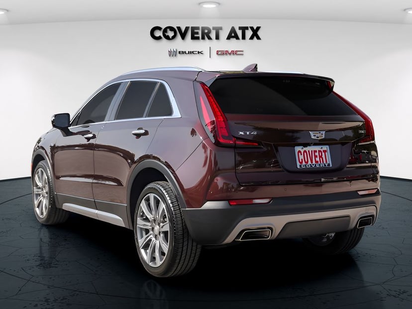 2022 Cadillac XT4 - Image 3