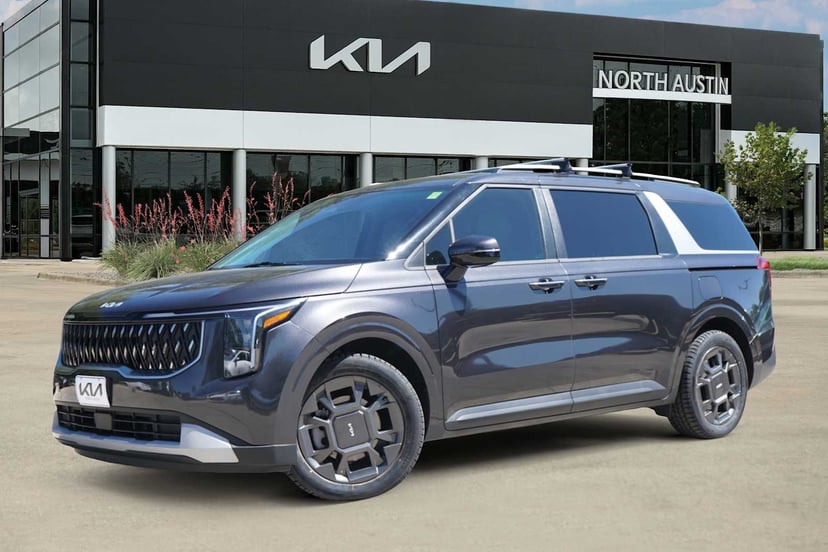 2025 Kia Carnival - Image 1