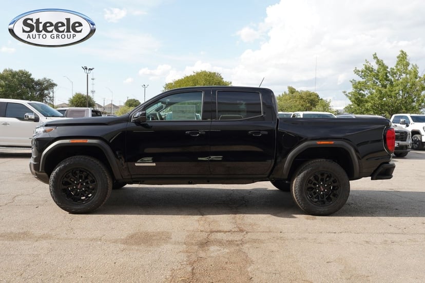 2026 GMC Canyon - Image 2