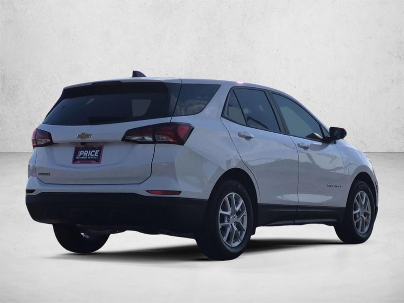 2023 Chevrolet Equinox - Image 3
