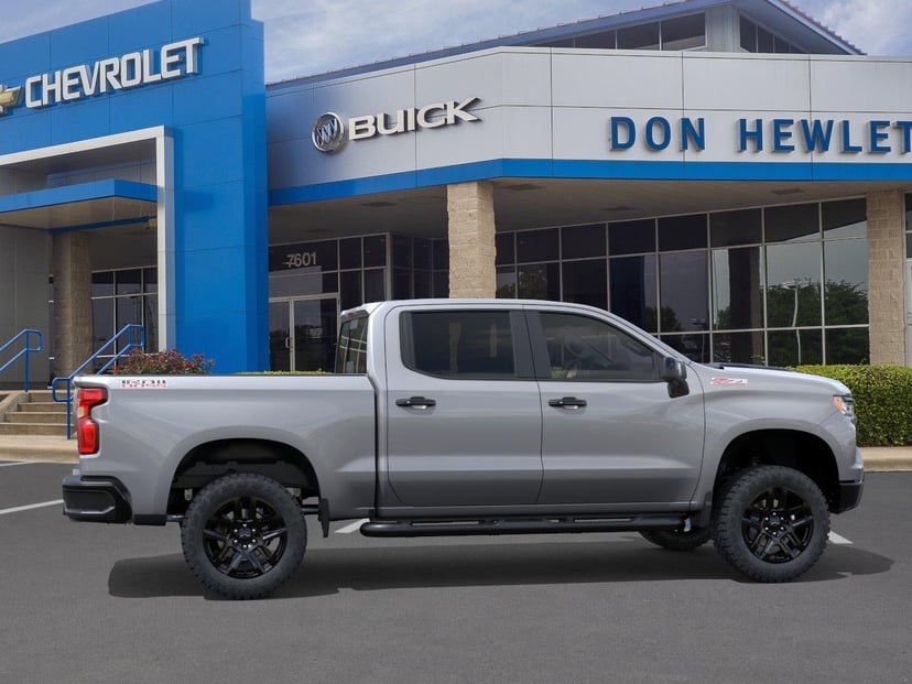 2026 Chevrolet Silverado 1500 - Image 2