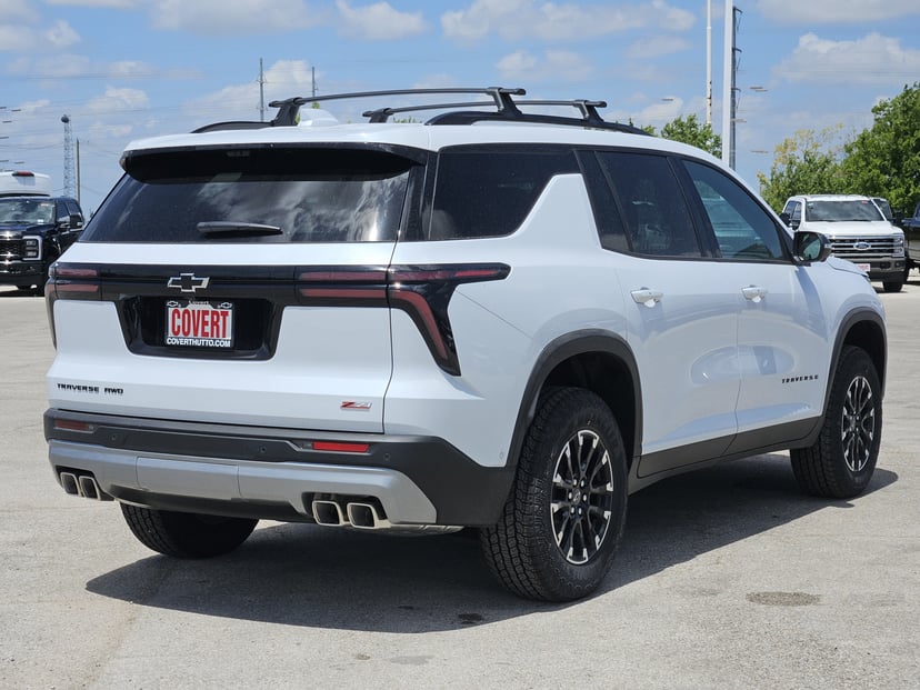 2026 Chevrolet Traverse - Image 3