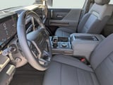 2025 GMC Hummer EV Pickup - Preview 8