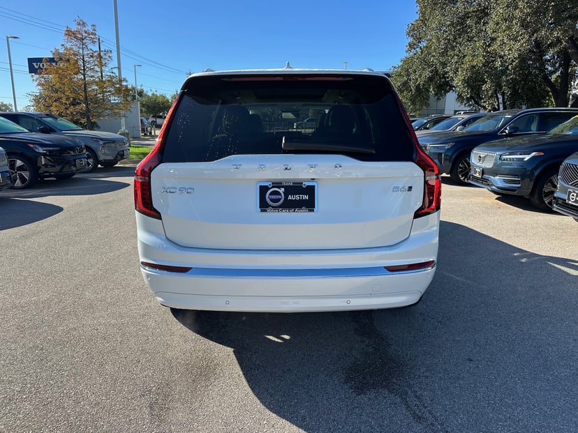 2026 Volvo XC90 - Image 2