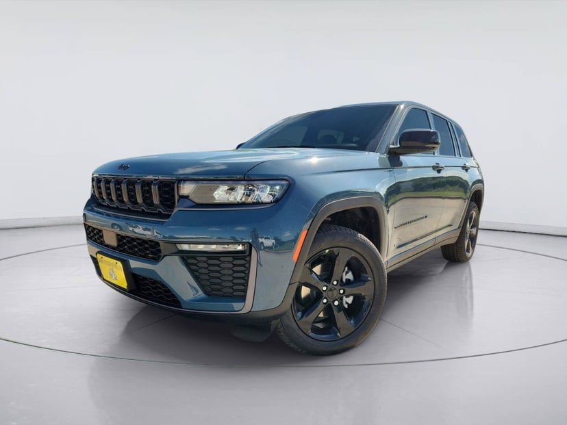 2026 Jeep Grand Cherokee - Image 1