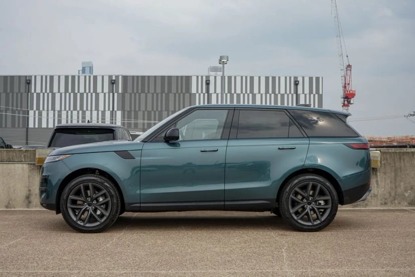 2026 Land Rover Range Rover Sport - Image 2