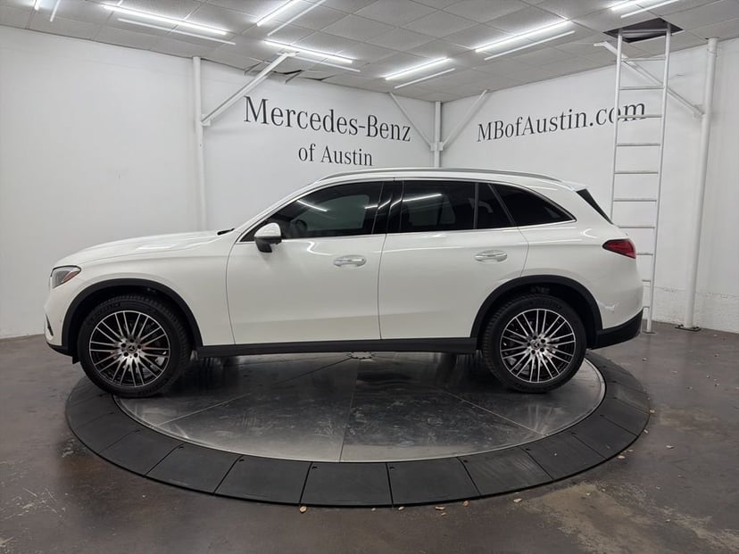 2026 Mercedes-Benz GLC - Image 1