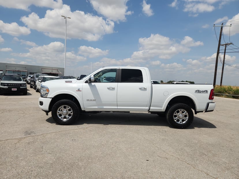 2022 Ram 2500 - Image 3