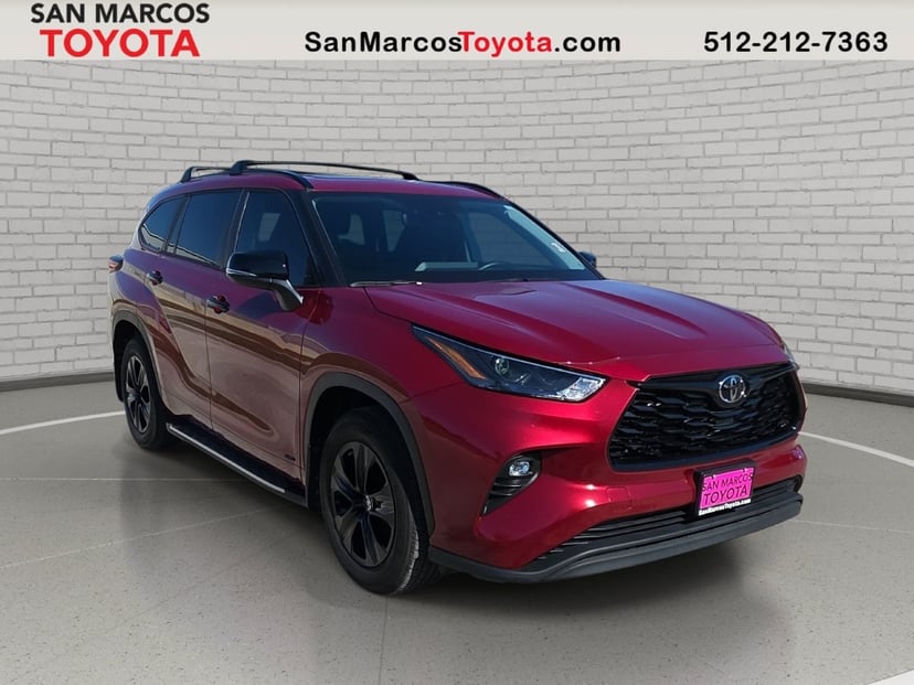 2025 Toyota Highlander - Image 1