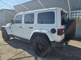 2022 Jeep Wrangler - Preview 3