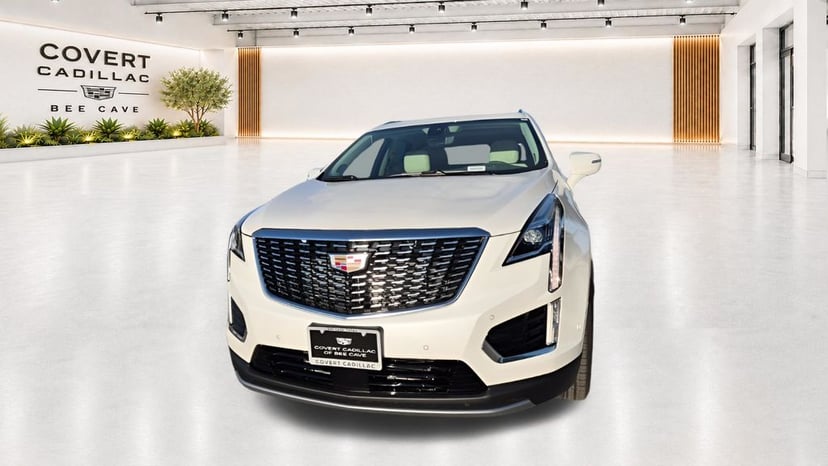 2026 Cadillac XT5 - Image 2