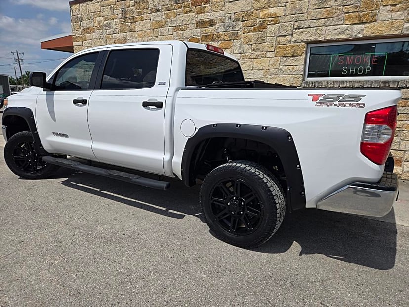 2016 Toyota Tundra - Image 3