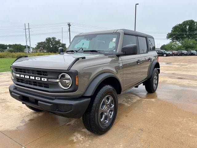 2026 Ford Bronco - Image 1